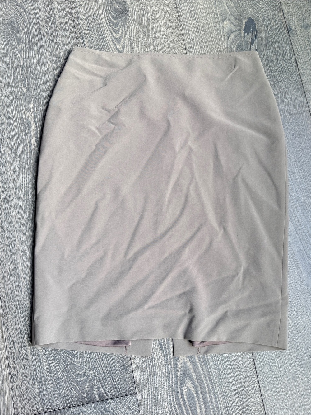 St. John Pencil Skirt in Taupe Size 8